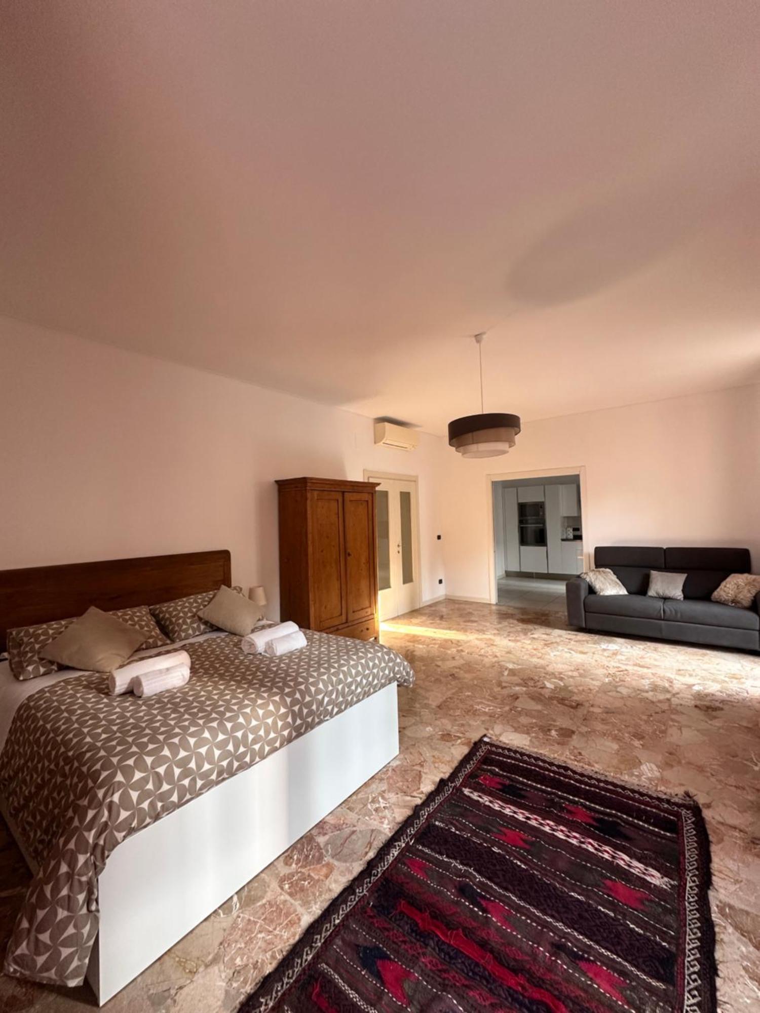 Catullo 12 Hotel Verona Ngoại thất bức ảnh