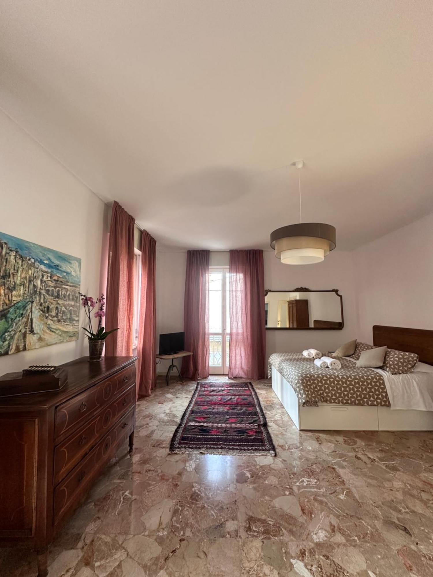 Catullo 12 Hotel Verona Ngoại thất bức ảnh